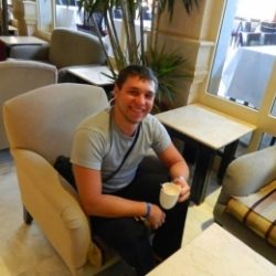 Молодой парень ищет взрослую даму в Абакане Молодой парень ищет взрослую даму в Абакане