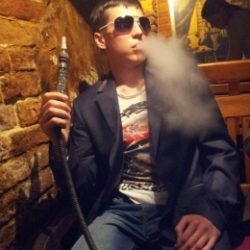 Парень ищет девушку в Абакане, жирные мимо Парень ищет девушку в Абакане, жирные мимо