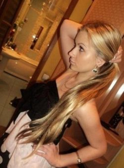 Я именно та девушка, которая подарит тебе море ласки и нежности ищу мужчину Я именно та девушка, которая подарит тебе море ласки и нежности ищу мужчину