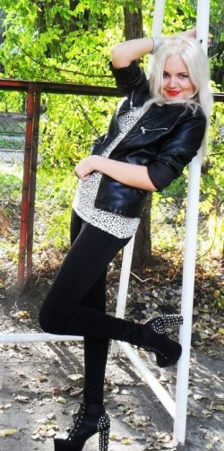 Девушка, без коммерции ищу парня для секса, люблю анал, классику, встреча по симпатии Девушка, без коммерции ищу парня для секса, люблю анал, классику, встреча по симпатии