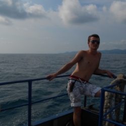 Возьму на обучение молодую и неопытную девушку Возьму на обучение молодую и неопытную девушку